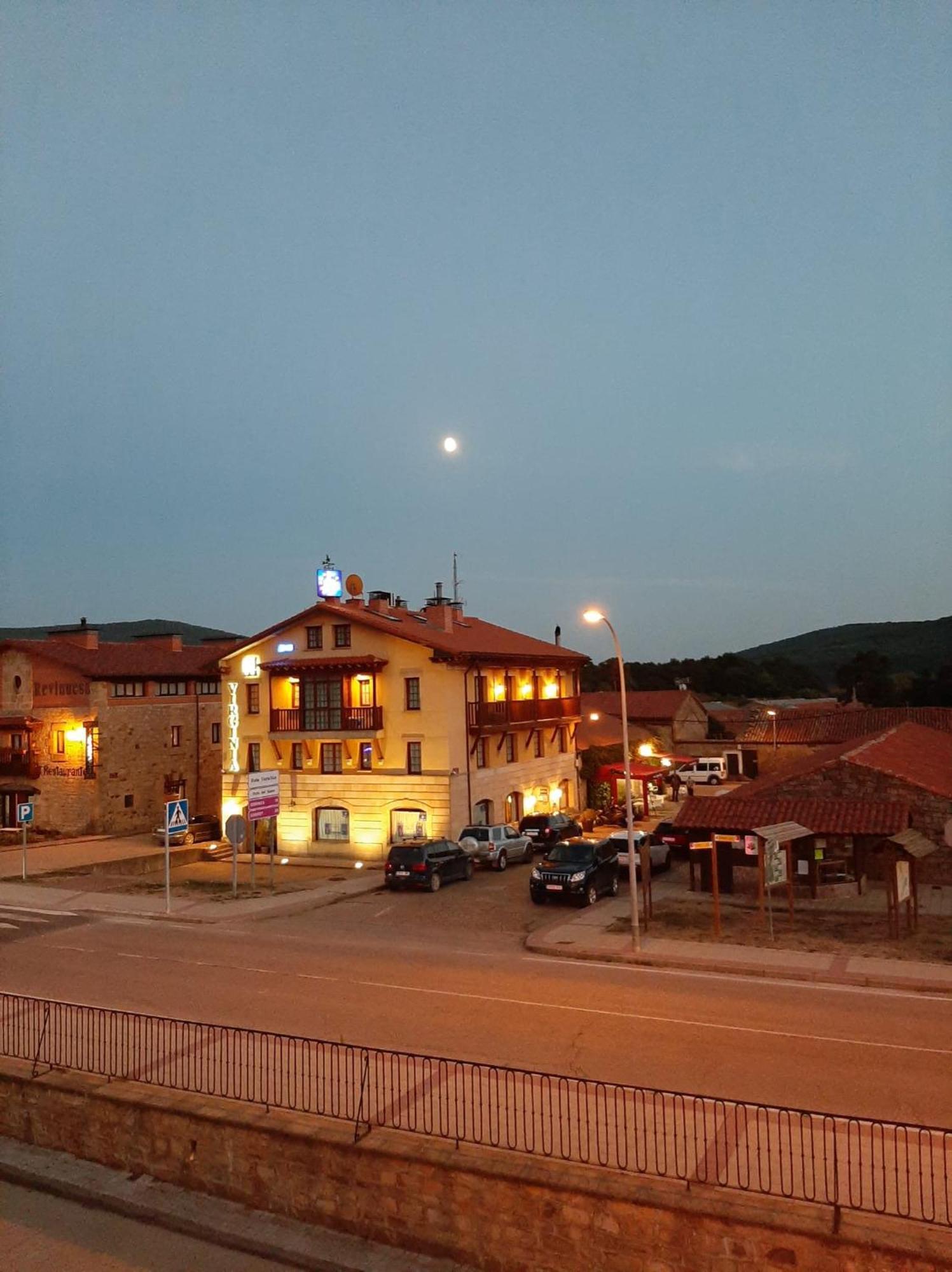 Hotel Virginia R.H. Vinuesa Buitenkant foto
